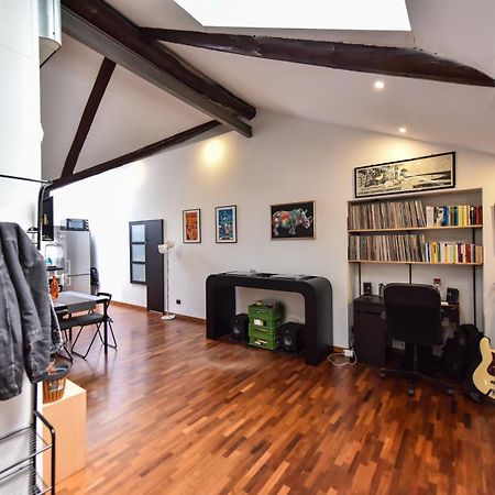 Modern Apartment Piazza Statuto Porta Susa Fs Turin Bagian luar foto