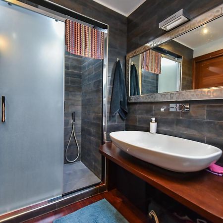 Modern Apartment Piazza Statuto Porta Susa Fs Turin Bagian luar foto