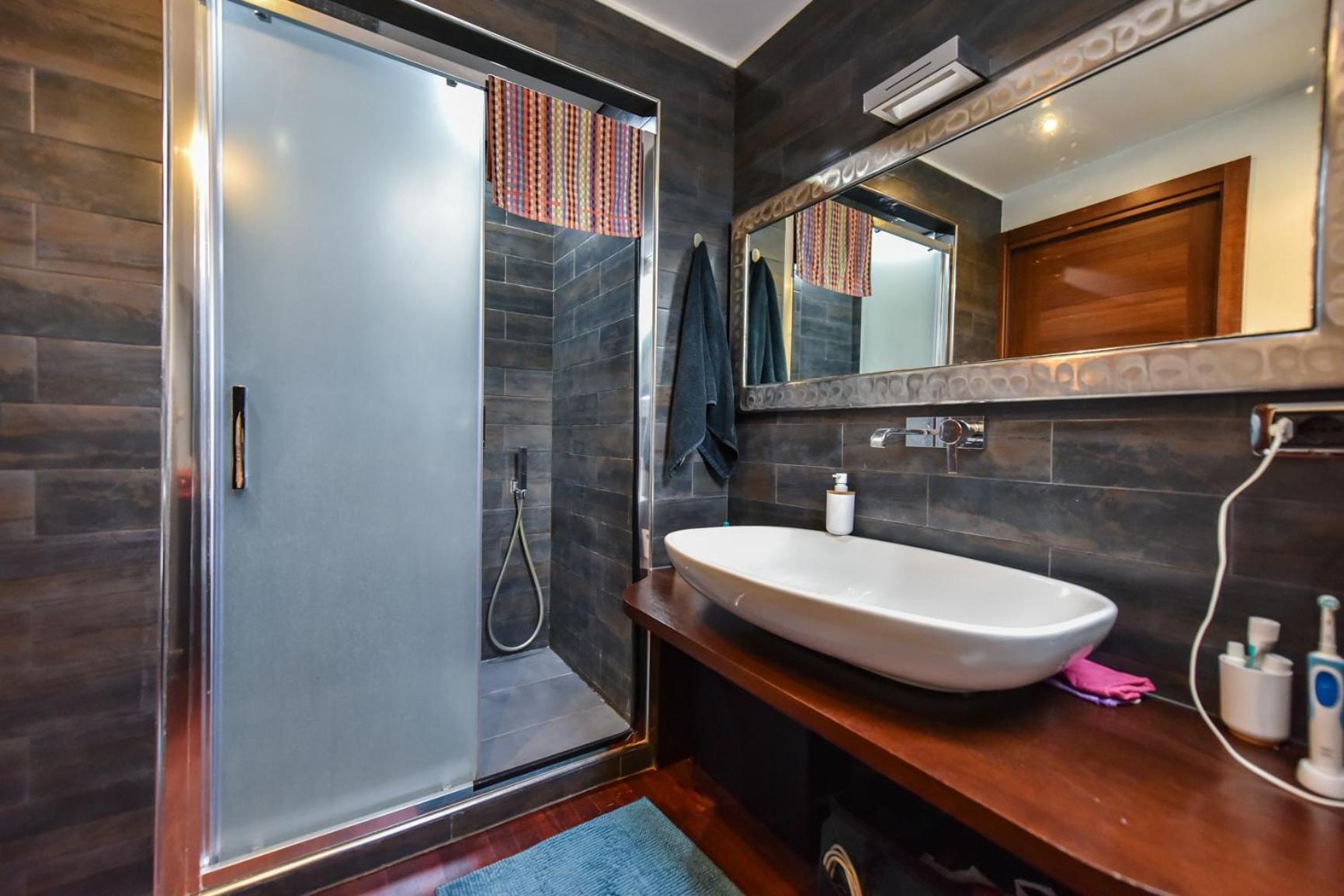 Modern Apartment Piazza Statuto Porta Susa Fs Turin Bagian luar foto