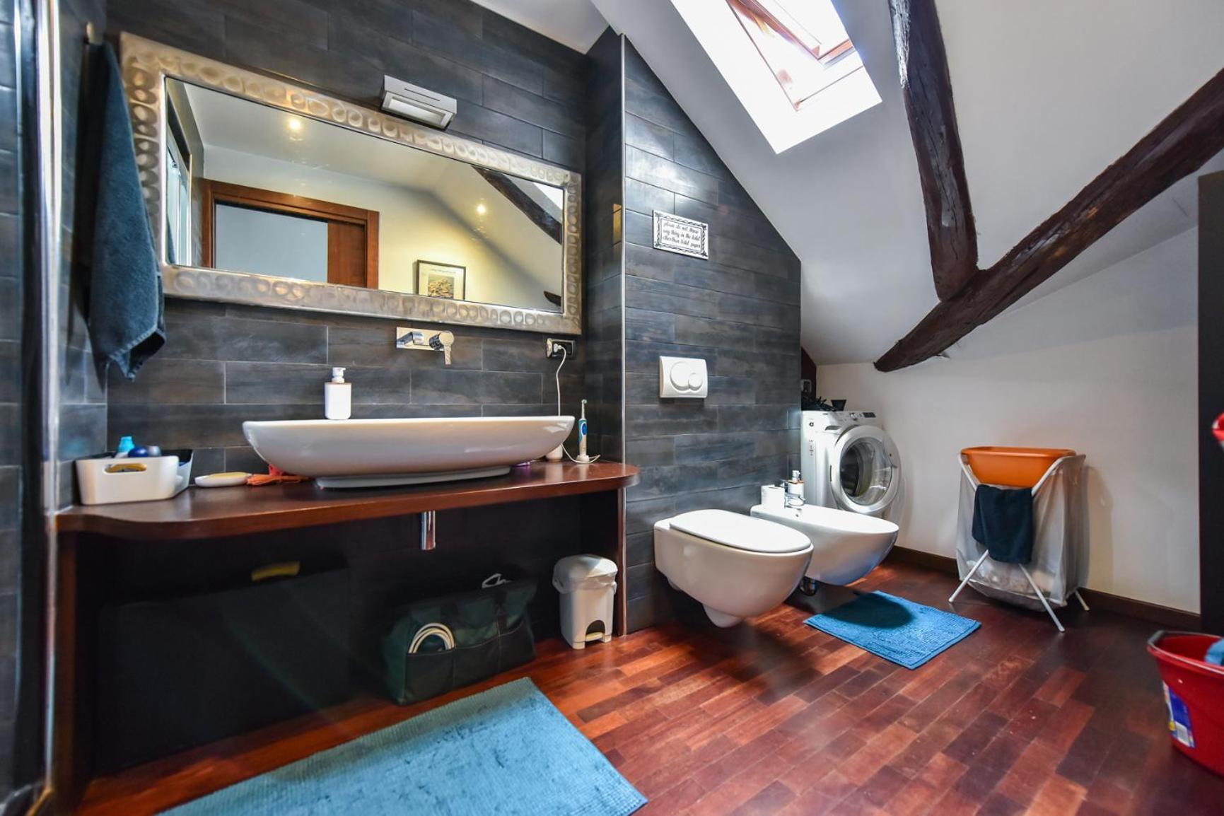 Modern Apartment Piazza Statuto Porta Susa Fs Turin Bagian luar foto