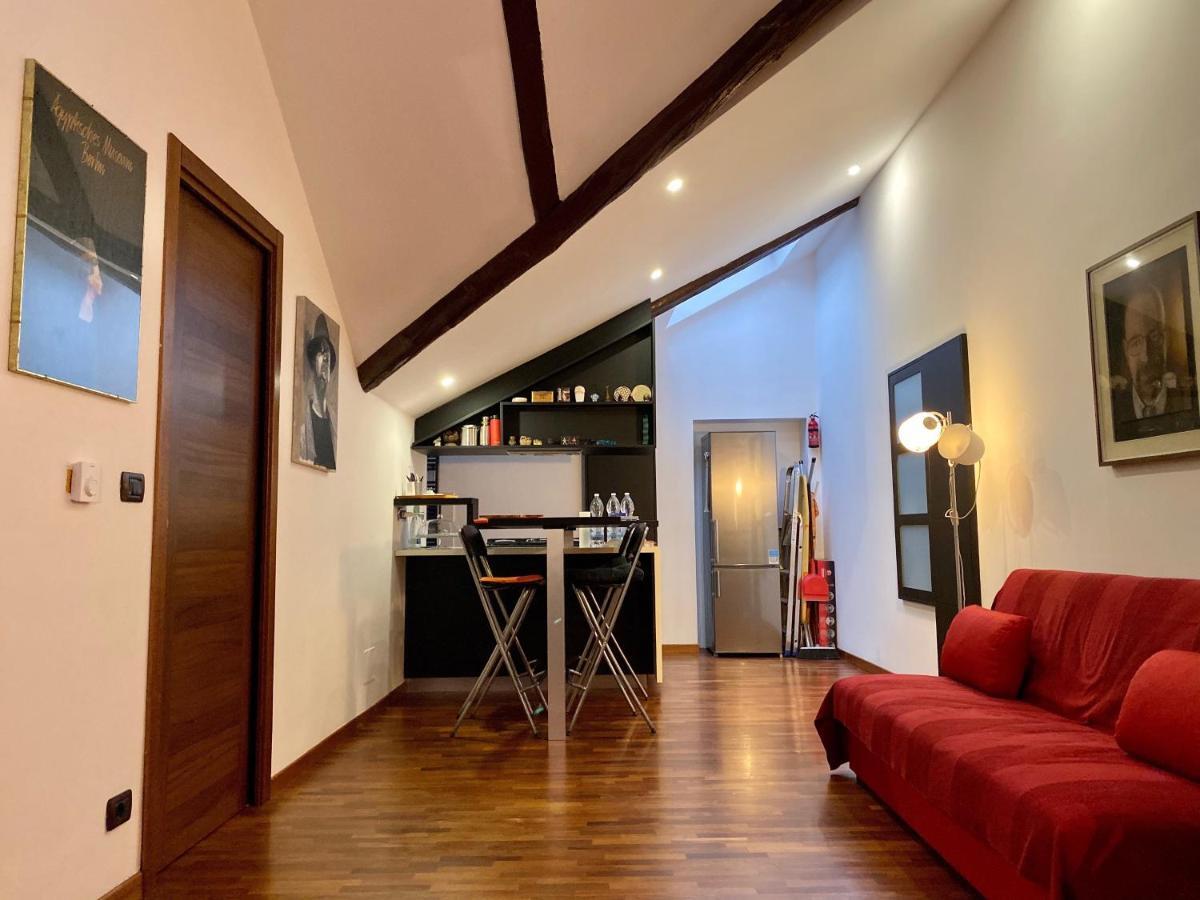 Modern Apartment Piazza Statuto Porta Susa Fs Turin Bagian luar foto