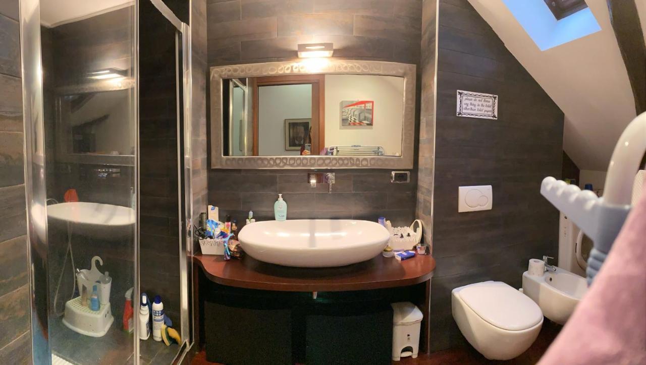Modern Apartment Piazza Statuto Porta Susa Fs Turin Bagian luar foto